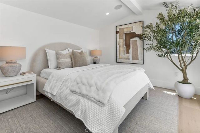 611 Marguerite B, Corona Del Mar, CA 92625