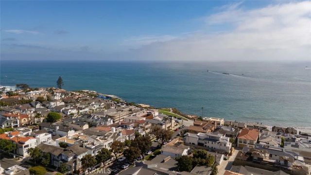 611 Marguerite B, Corona Del Mar, CA 92625