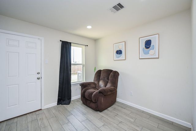 1739 Cemetery Road, Hempstead, TX 77445