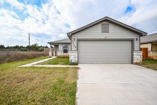 1739 Cemetery Road, Hempstead, TX 77445