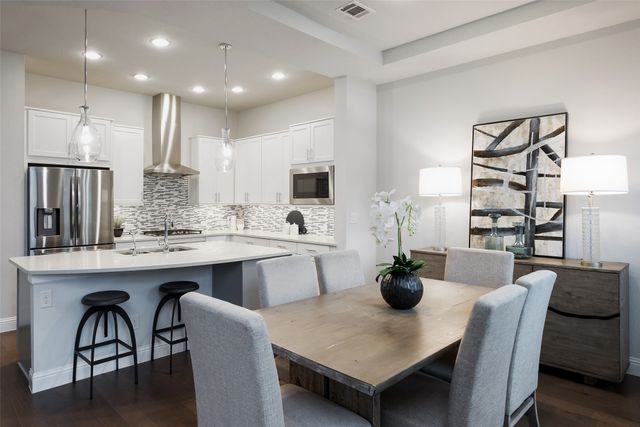 1115 Manacor Lane, Dallas, TX 75212