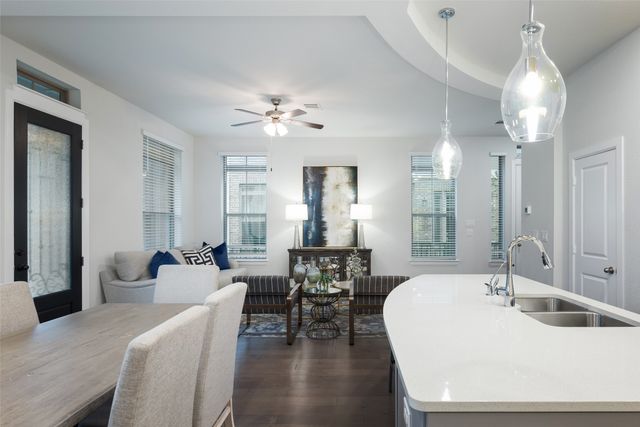 1115 Manacor Lane, Dallas, TX 75212