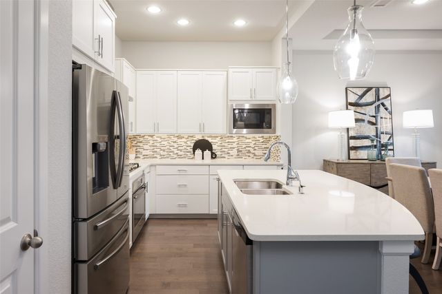 1115 Manacor Lane, Dallas, TX 75212