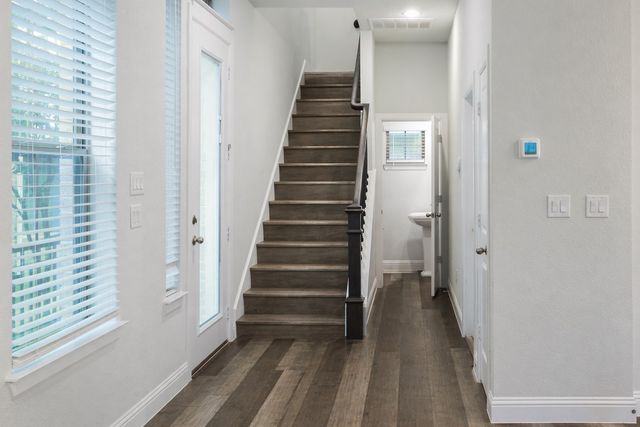 1115 Manacor Lane, Dallas, TX 75212