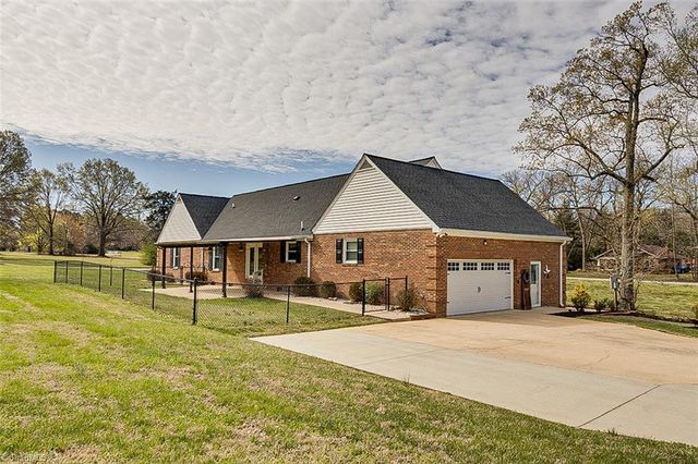 4701 Liberty Road, Greensboro, NC 27406