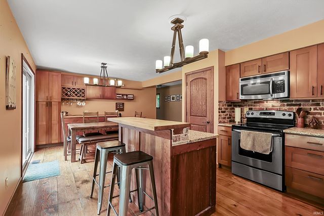 1193 N Saddlebrook Court, Monticello, IN 47960