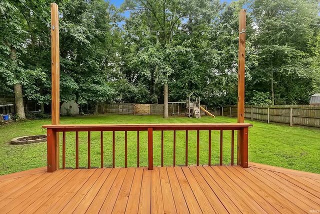 1193 N Saddlebrook Court, Monticello, IN 47960