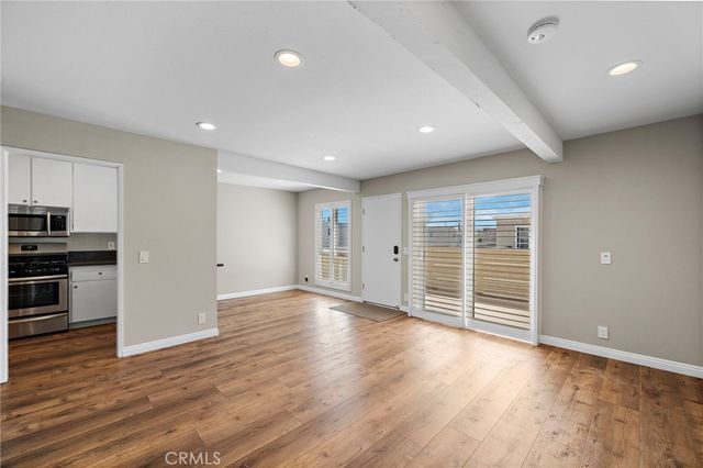 77 Golden Glen Street 4, Irvine, CA 92604