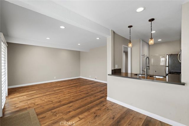 77 Golden Glen Street 4, Irvine, CA 92604