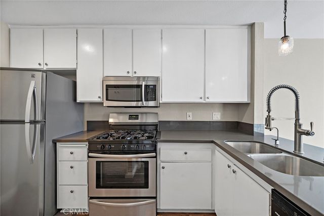 77 Golden Glen Street 4, Irvine, CA 92604