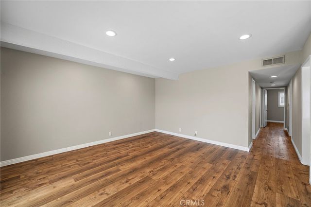 77 Golden Glen Street 4, Irvine, CA 92604