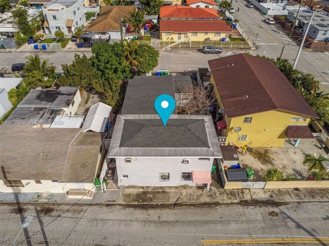 2105 NW 1st Street, Miami, FL 33125