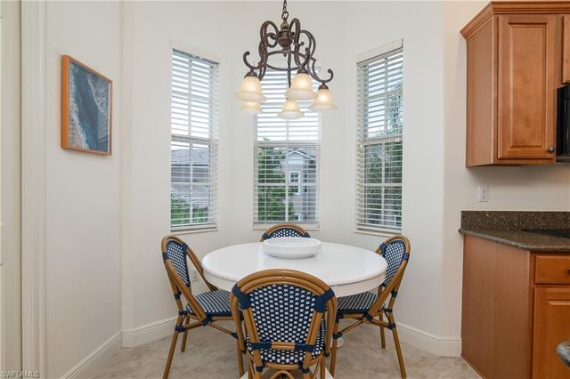 7845 Hawthorne DR 903, Naples, FL 34113