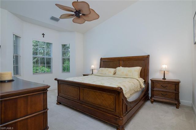 7845 Hawthorne DR 903, Naples, FL 34113