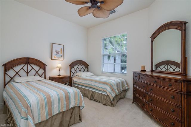 7845 Hawthorne DR 903, Naples, FL 34113