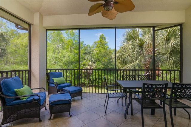 7845 Hawthorne DR 903, Naples, FL 34113