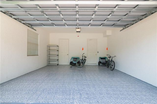 7845 Hawthorne DR 903, Naples, FL 34113