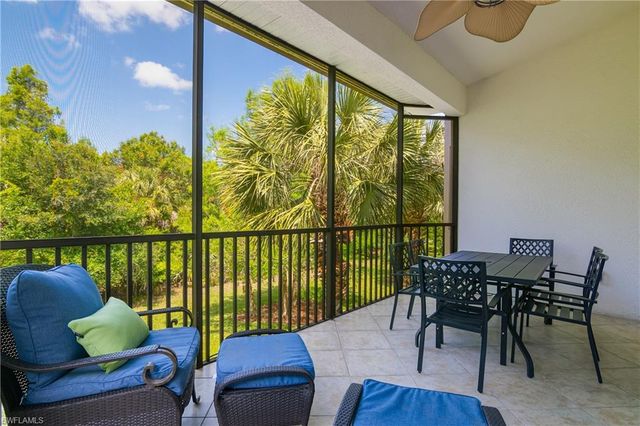 7845 Hawthorne DR 903, Naples, FL 34113