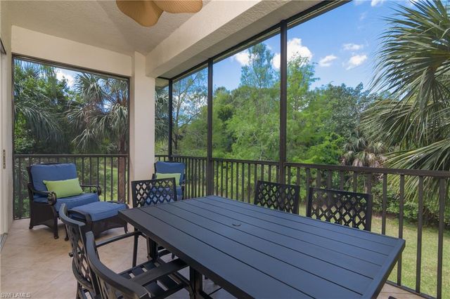 7845 Hawthorne DR 903, Naples, FL 34113