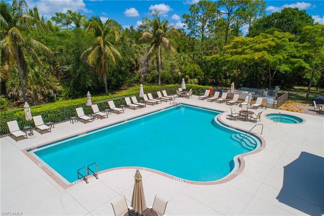 7845 Hawthorne DR 903, Naples, FL 34113