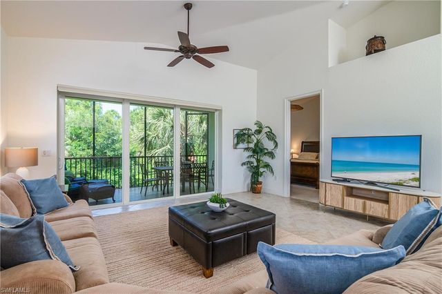 7845 Hawthorne DR 903, Naples, FL 34113