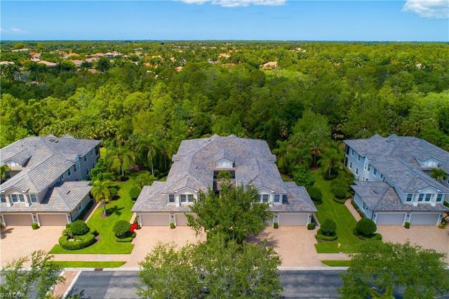 7845 Hawthorne DR 903, Naples, FL 34113