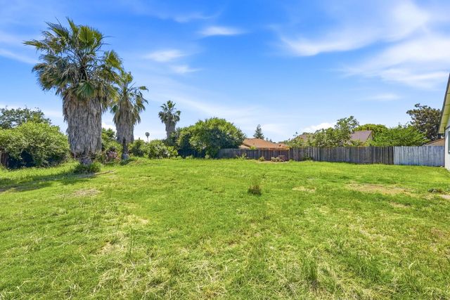 7370 Bruno Way, Sacramento, CA 95828