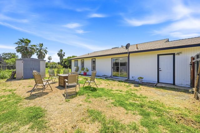 7370 Bruno Way, Sacramento, CA 95828