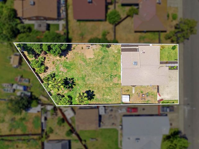 7370 Bruno Way, Sacramento, CA 95828