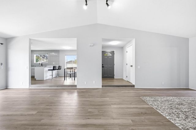 7370 Bruno Way, Sacramento, CA 95828