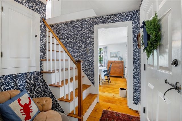 200 Main, Sandwich, MA 02563
