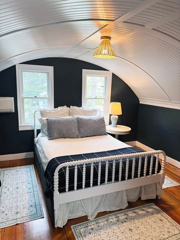 200 Main, Sandwich, MA 02563