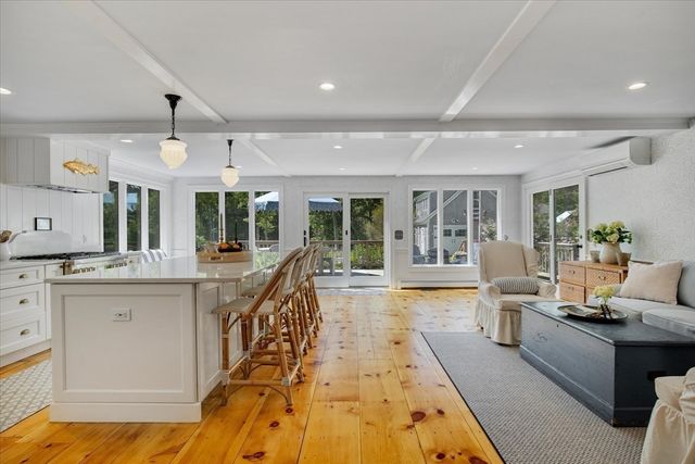 200 Main, Sandwich, MA 02563