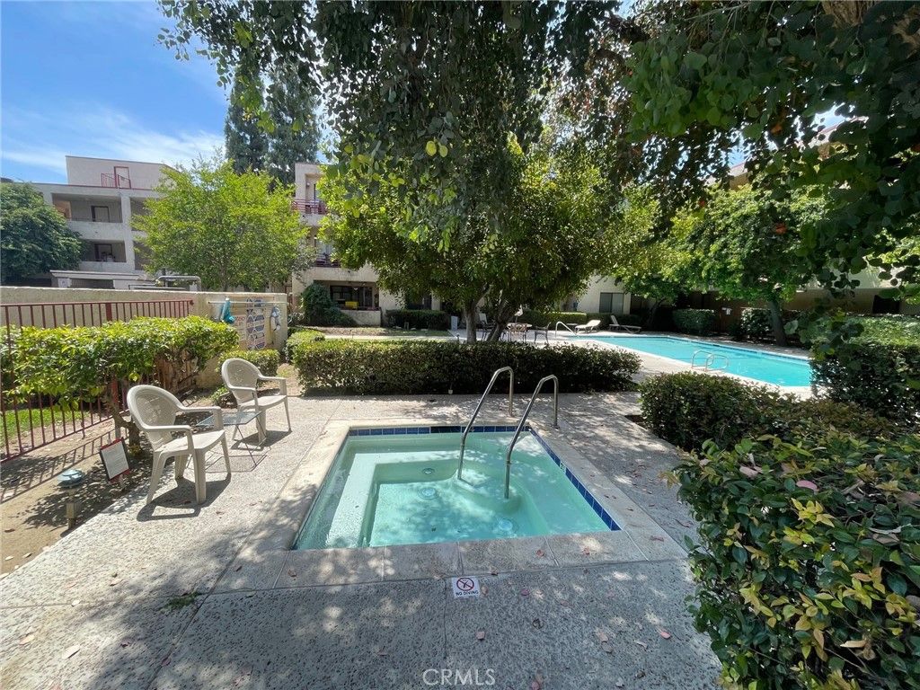 6825 Alabama Avenue 317, Canoga Park, CA 91303 — photo 3