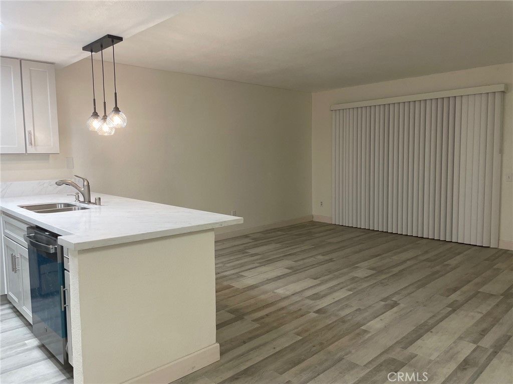 6825 Alabama Avenue 317, Canoga Park, CA 91303 — photo 5