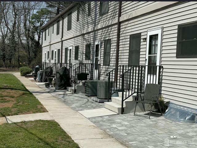 189 Newman Street, Metuchen, NJ 08840