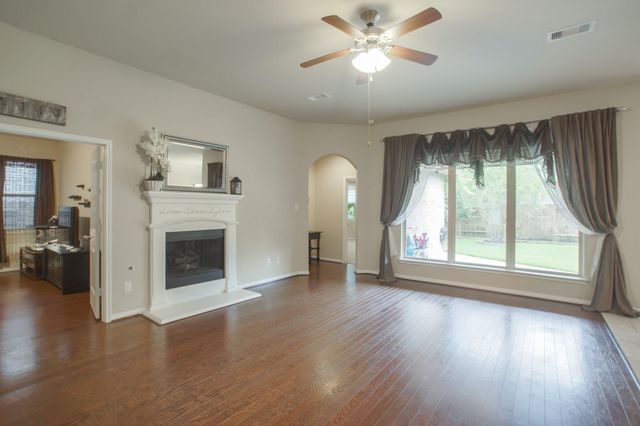 111 Pheasant Run Drive, Conroe, TX 77384