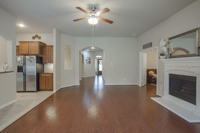 111 Pheasant Run Drive, Conroe, TX 77384