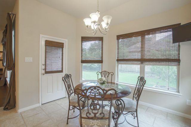 111 Pheasant Run Drive, Conroe, TX 77384