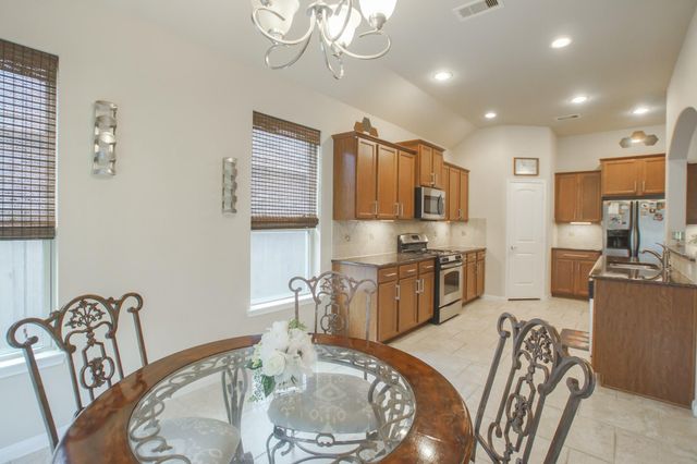 111 Pheasant Run Drive, Conroe, TX 77384