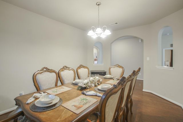 111 Pheasant Run Drive, Conroe, TX 77384