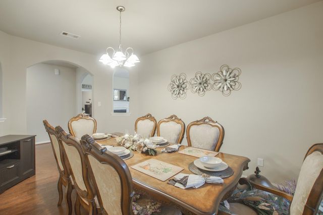 111 Pheasant Run Drive, Conroe, TX 77384