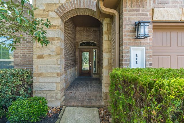 111 Pheasant Run Drive, Conroe, TX 77384