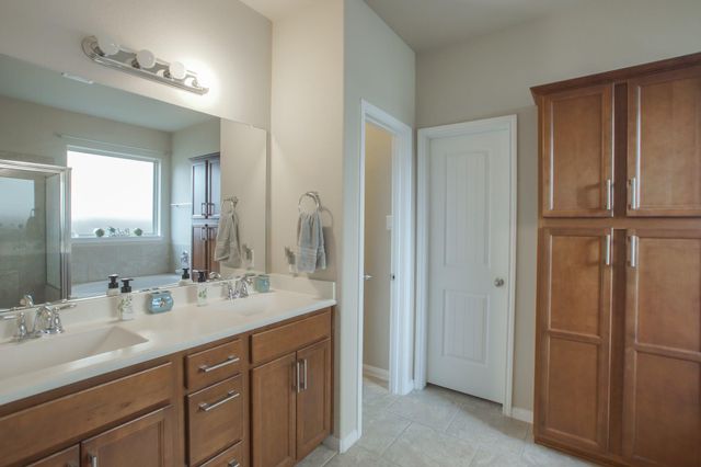 111 Pheasant Run Drive, Conroe, TX 77384