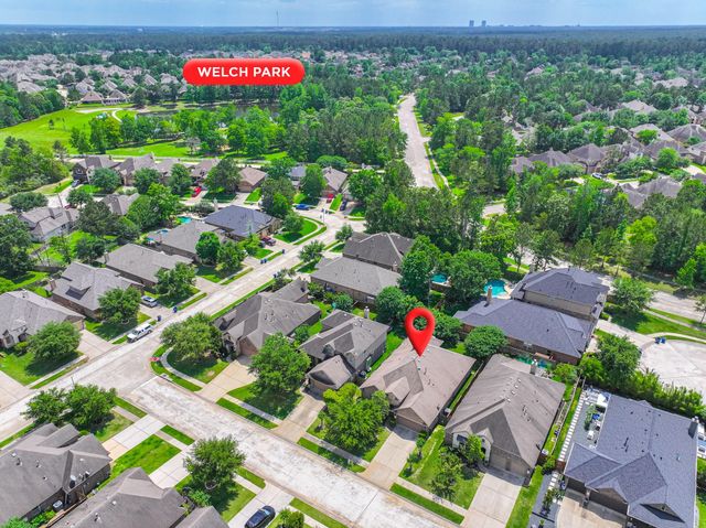 111 Pheasant Run Drive, Conroe, TX 77384