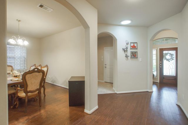 111 Pheasant Run Drive, Conroe, TX 77384