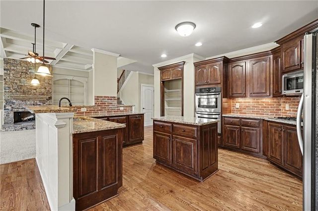 2435 Retreat Point Parkway, Hoschton, GA 30548