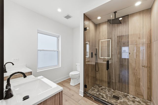 4833 W Potomac Avenue, Chicago, IL 60651