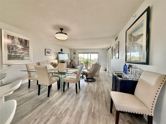 2112 S Cypress Bend Dr 508, Pompano Beach, FL 33069