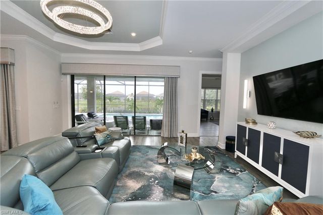 8337 Promoso CT, Naples, FL 34114